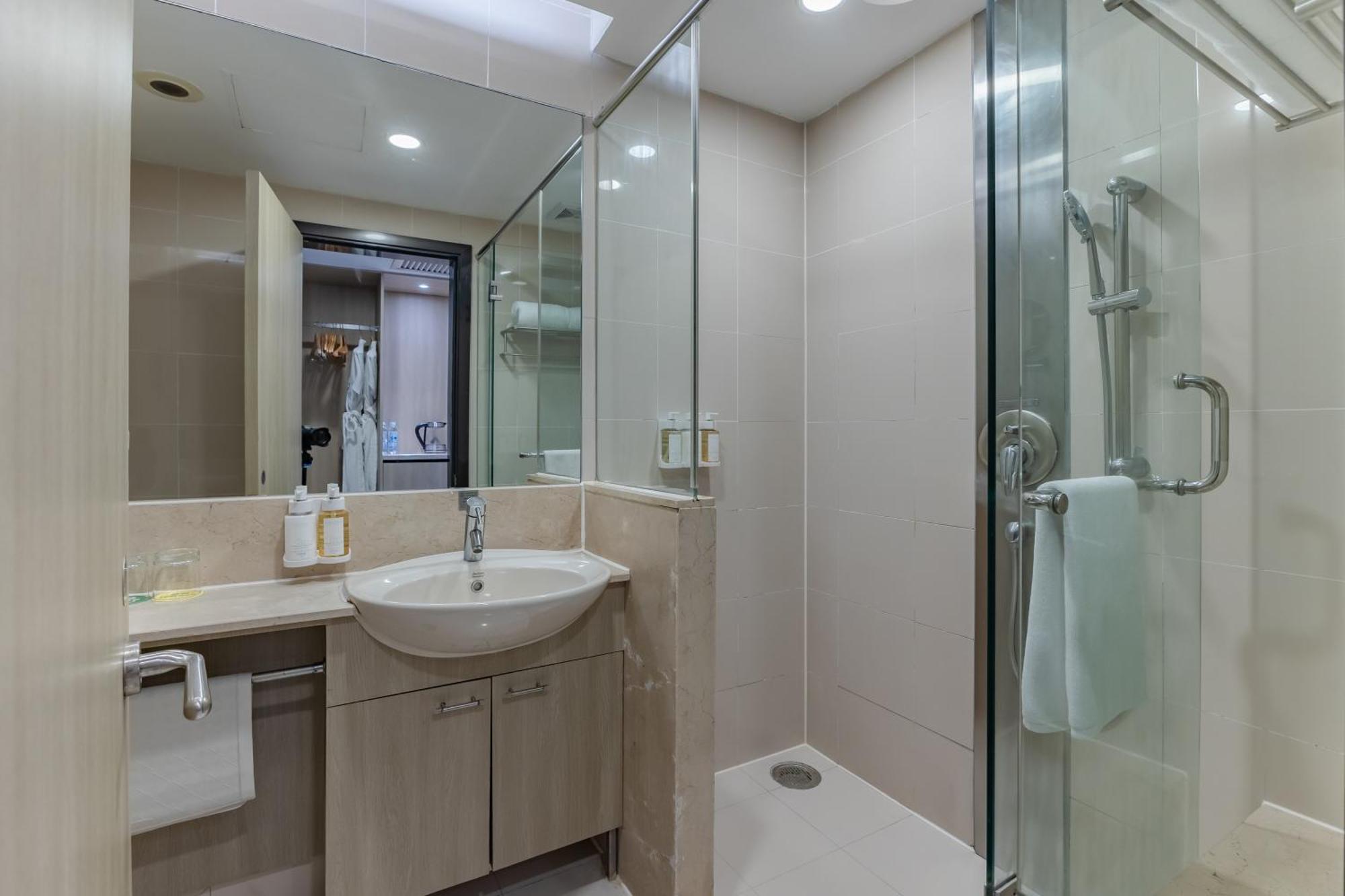 Holiday Inn Shanghai Vista By Ihg Exterior photo